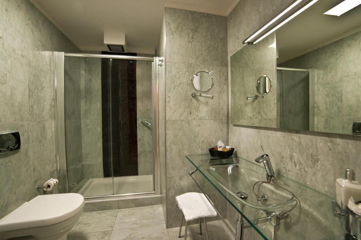 Town House Cavour - Hizvo
