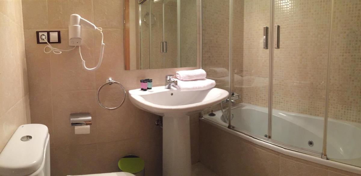 Bosquet 1 HUT 7670 - Housity