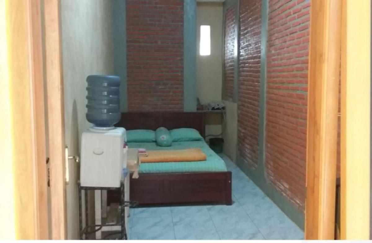 Penginapan Dena - Housity