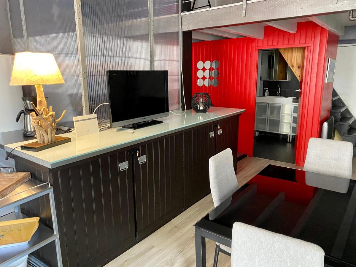 La Maison d'Alix, à l'intérieur de la Cité médiévale! - Housity