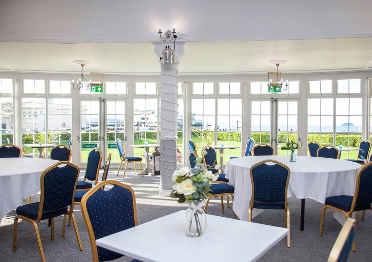 The Royal Hotel - Housity