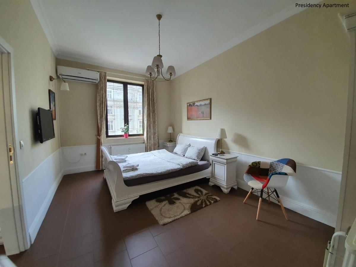 Suitetrails - Presidency House Self Check-in Apartments