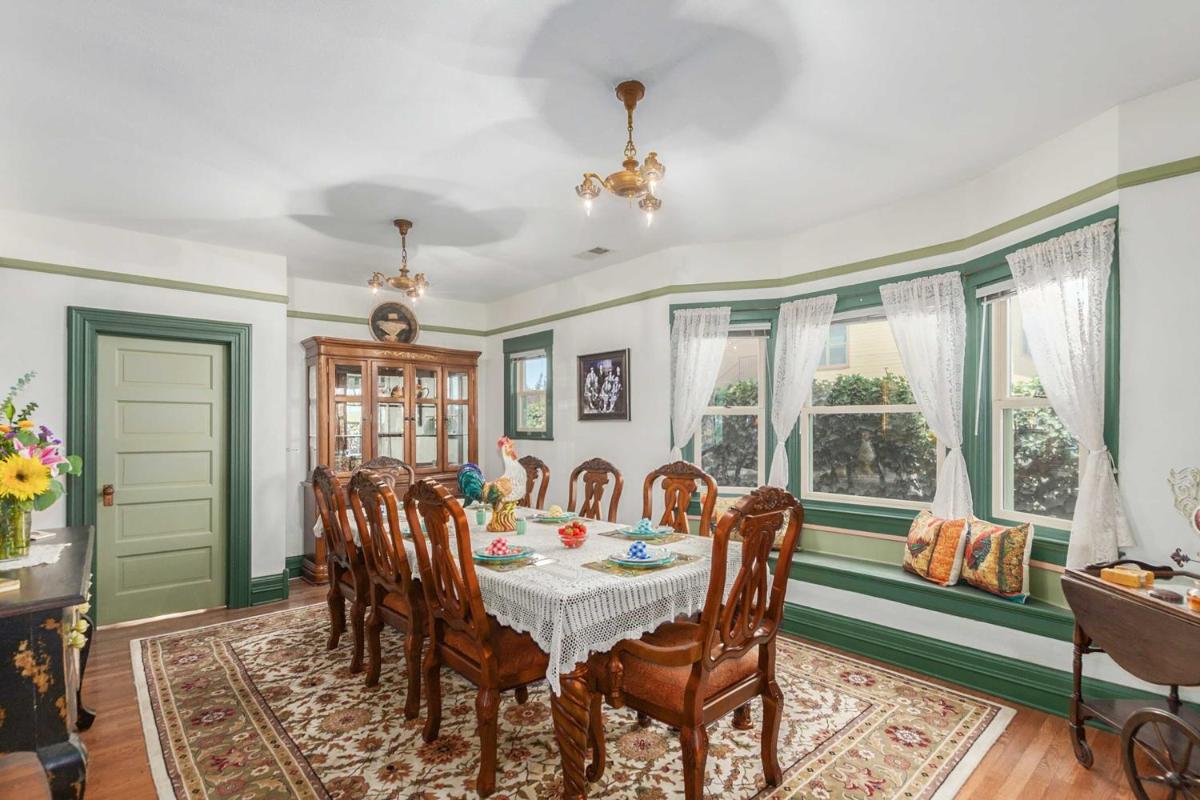 Walk to Dtwn Historic Prescott Home with Yard! - Housity