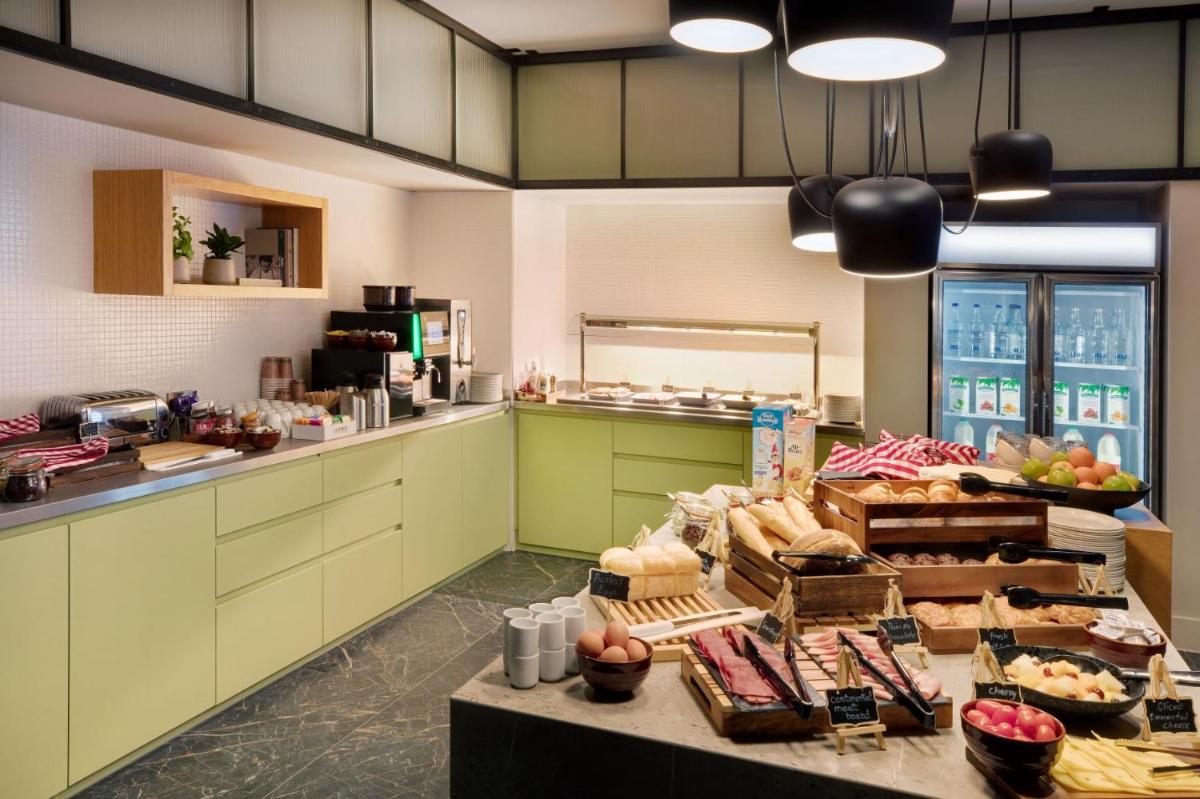 Staybridge Suites London Heathrow - Bath Road, an IHG Aparthotel - Housity