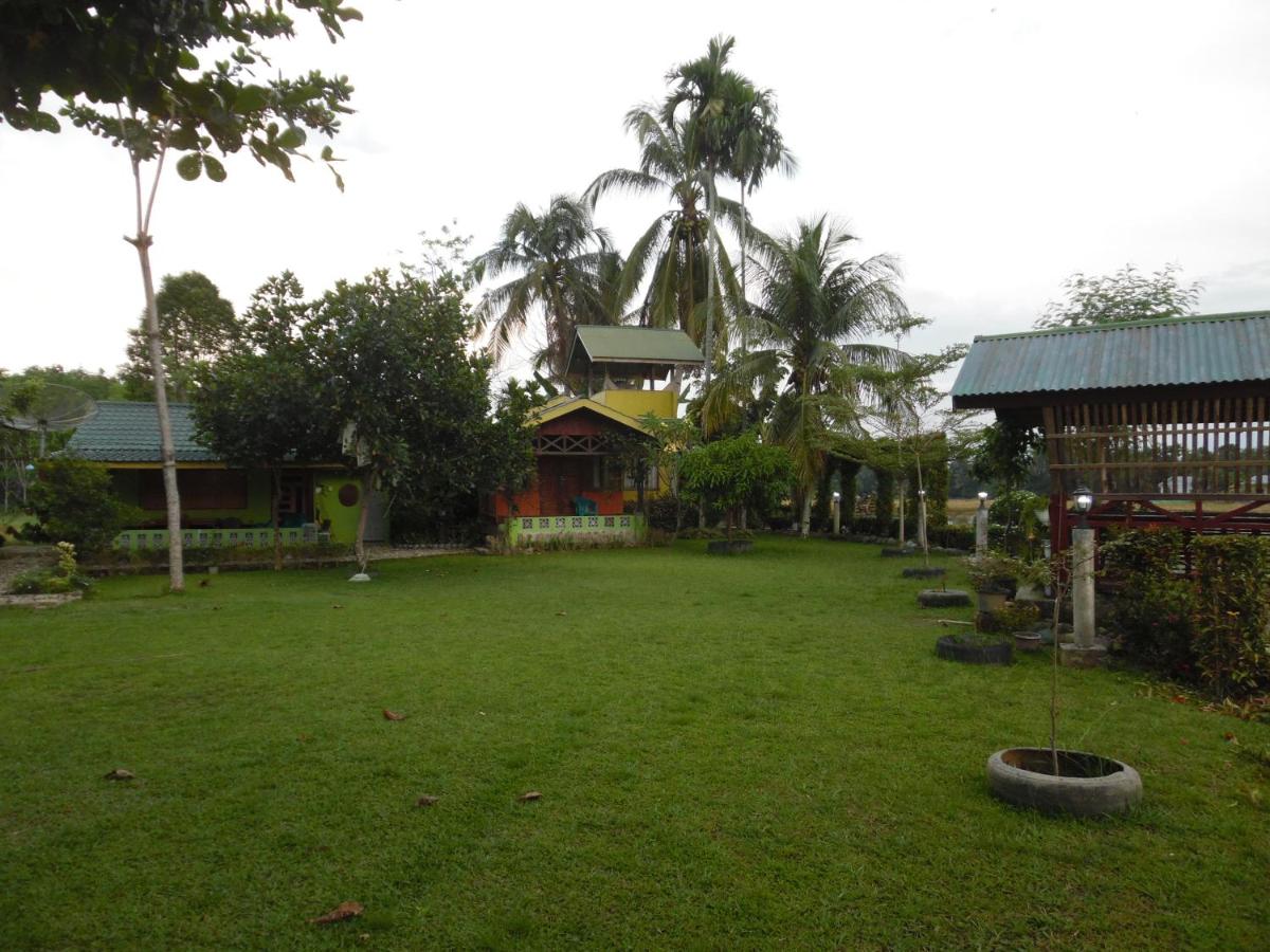 AMBOW Homestay Jungle Trekking & Village Tour - Housity