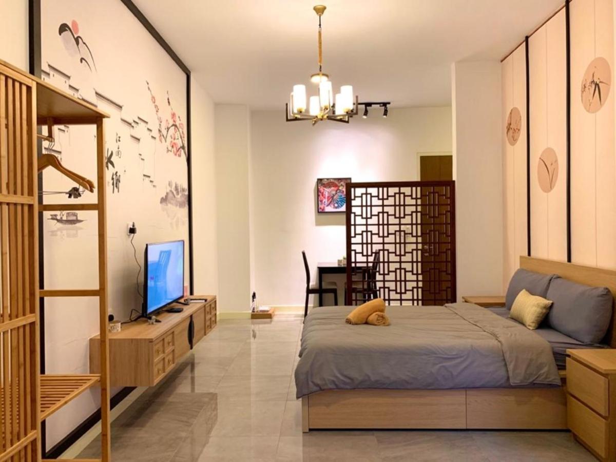 Imperio,Res - Chinoiserie -- Art -- Pool View - Housity