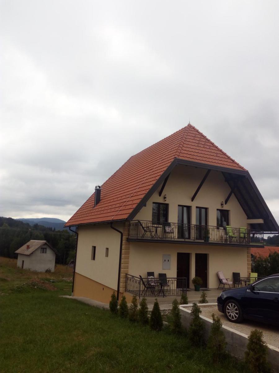 Apartmani Tarsko Sunce - Housity