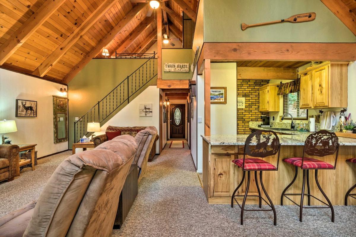 Twain Harte Mountain Cabin - 3 Mi to Downtown - Housity