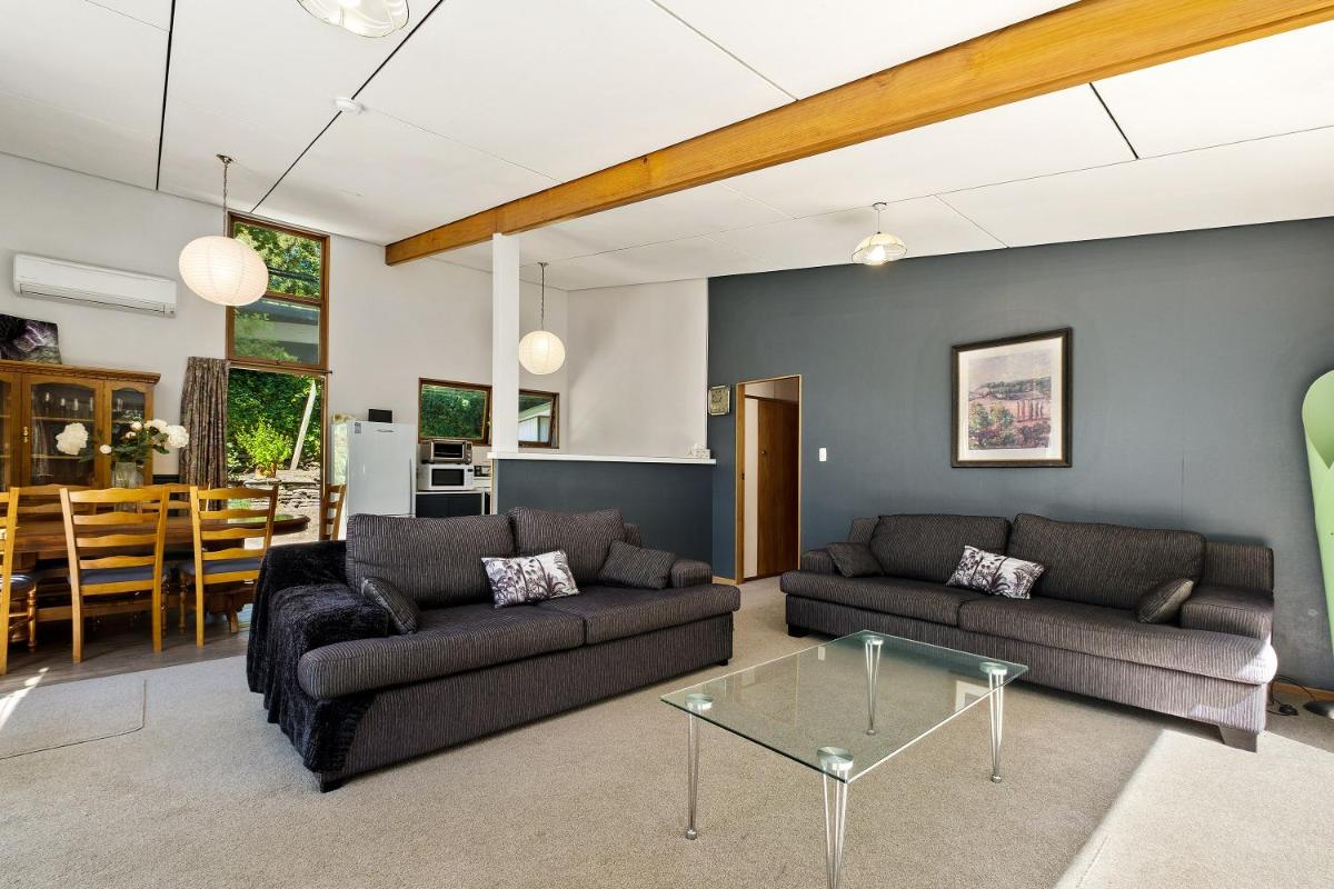 Merioneth Retreat - Arrowtown Holiday Home - Housity