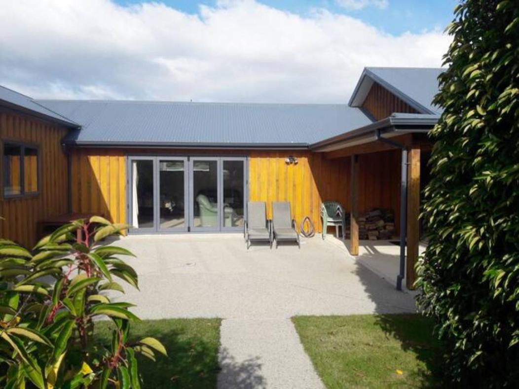 Spacious Lake Hawea Delight- 15 Mins from Wanaka - Housity