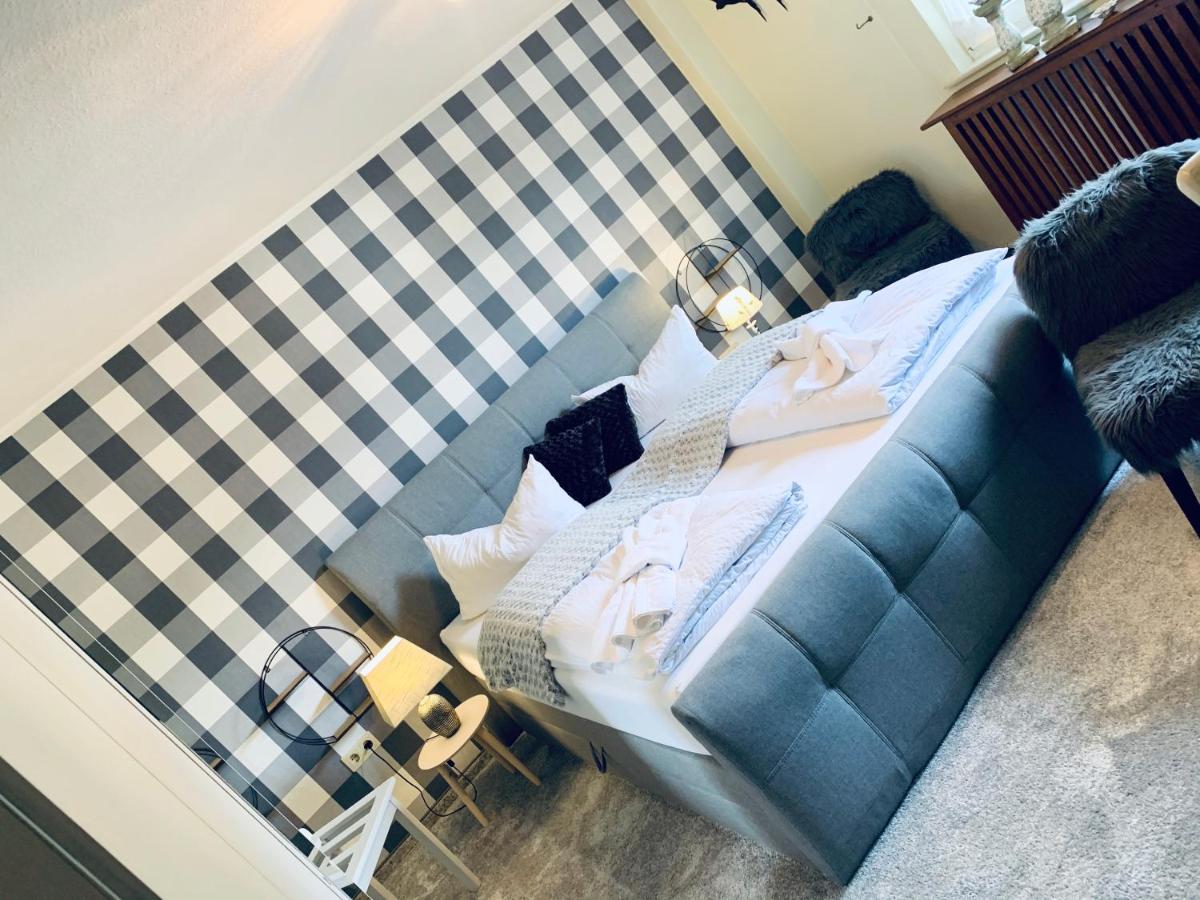 Hotel Haus Keuthen - Housity