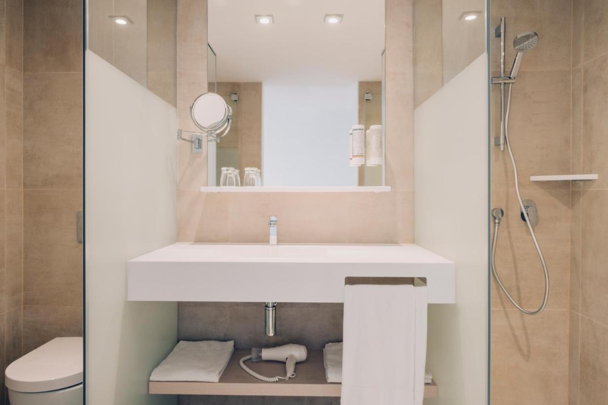 Un baño de Iberostar Waves Royal Andalus