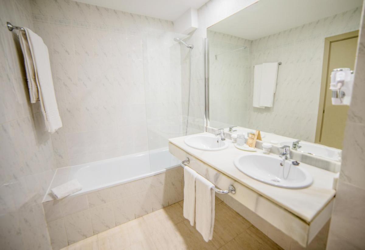 Un baño de Hotel Beatriz Playa & Spa