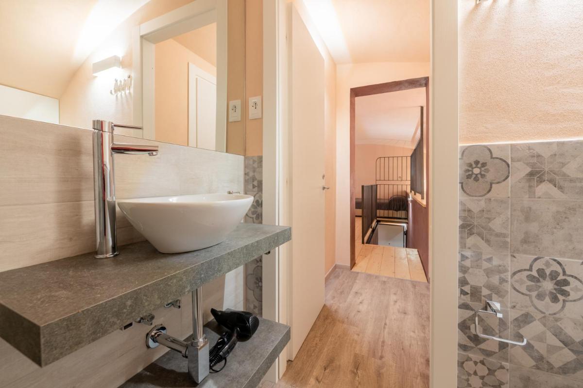 Salvago 12 - Housity