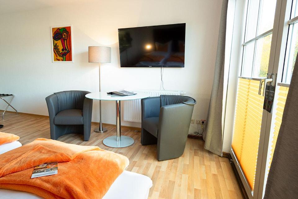 H&H Apartments im Herzen der Stadt super zentral ruhig mit Kochnischen Balkon oder Empore - Housity