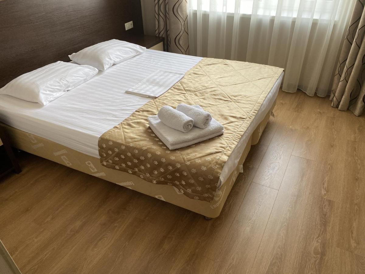 Hotel on Astrakhanskaya - Housity