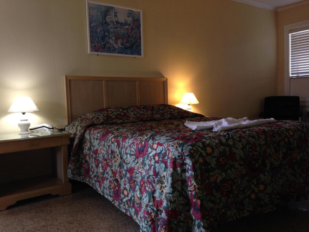 Palacio Inn Motel - Housity