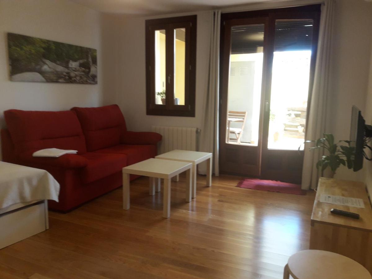 Apartamentos y Estudios LA RISTRA - Housity