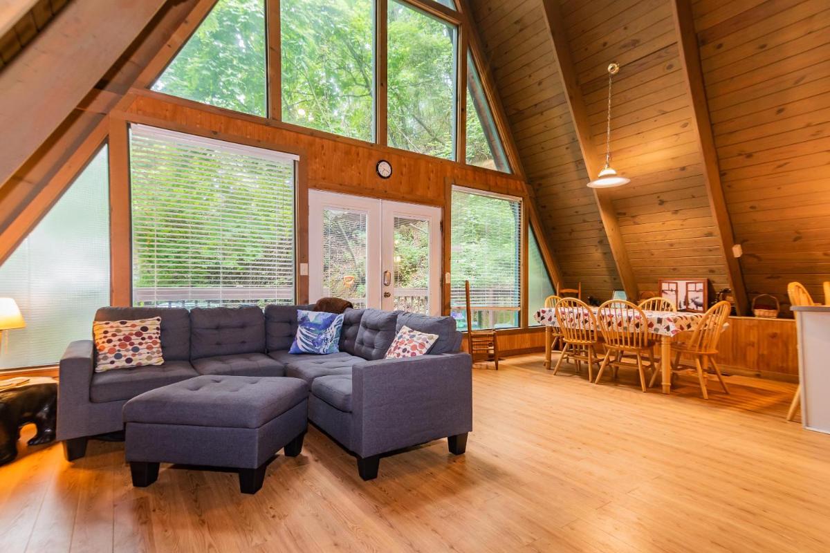 Smoky Bear Hideaway - Housity