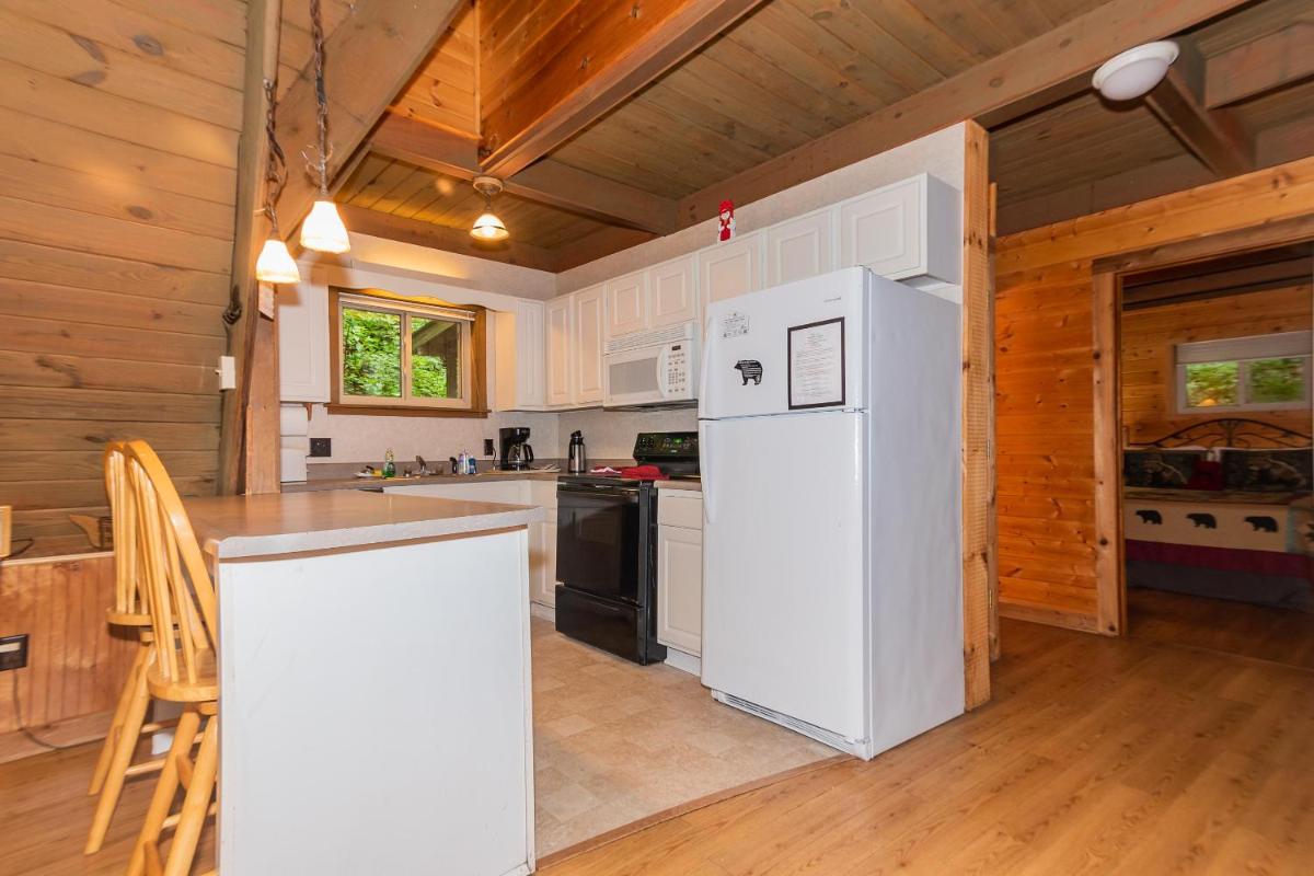 Smoky Bear Hideaway - Housity