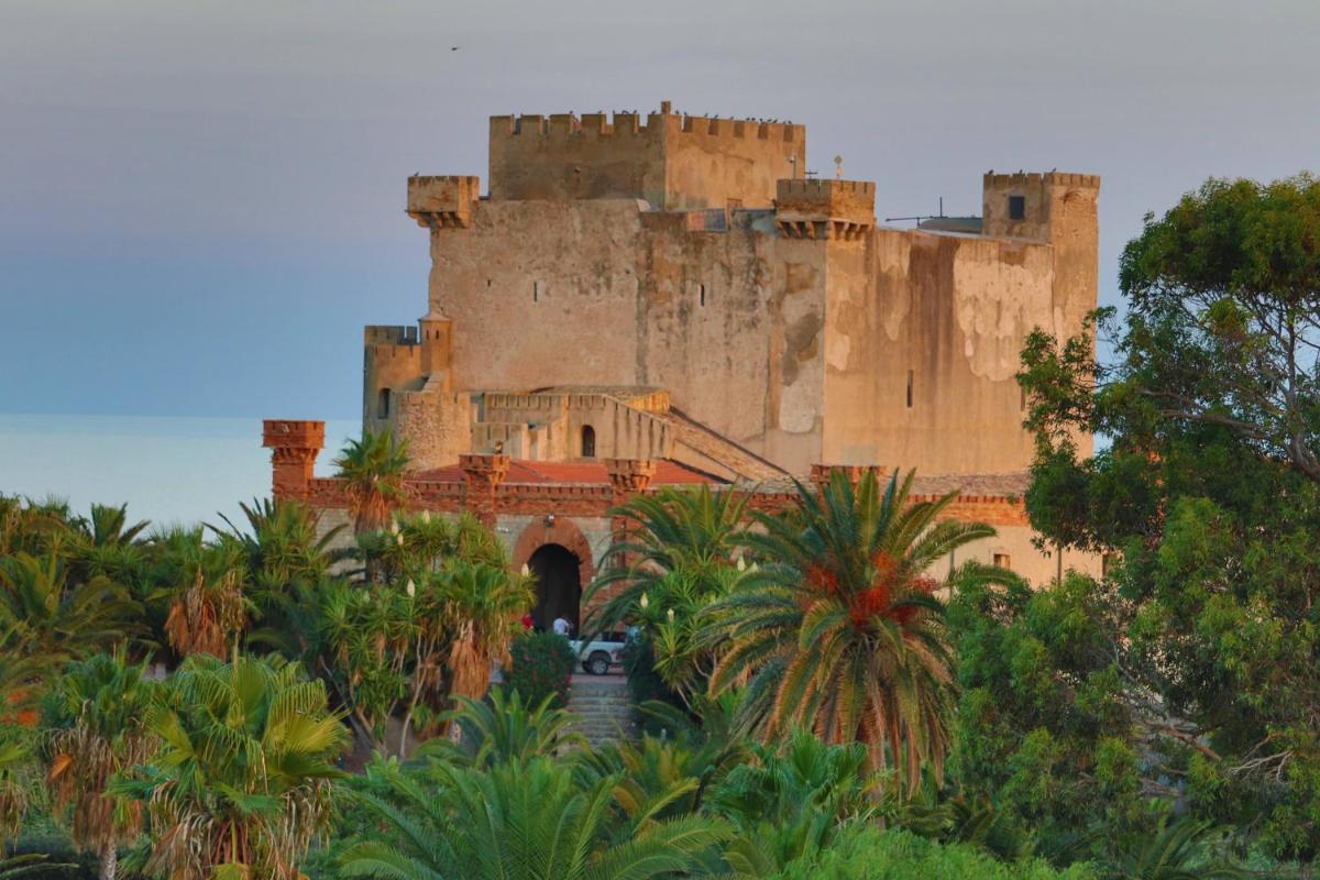 B&B Villa Sara Falconara - Housity