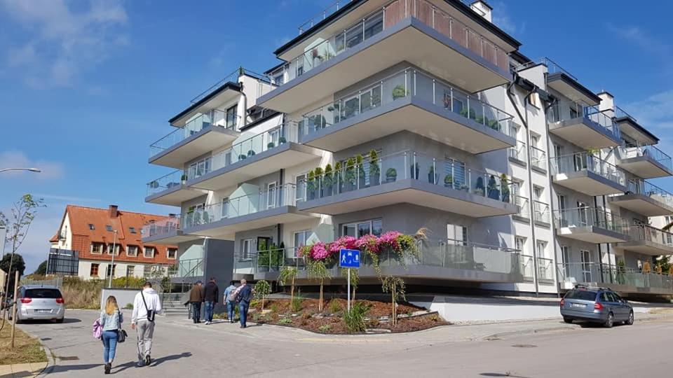 Róży Wiatrów 4 - Housity