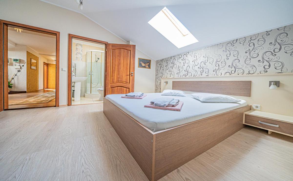 Pension Onix Vienna Airport - Housity