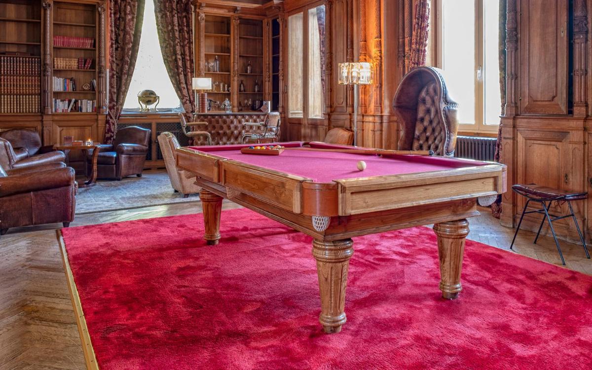 Billard dans l'établissement Château de Tressé