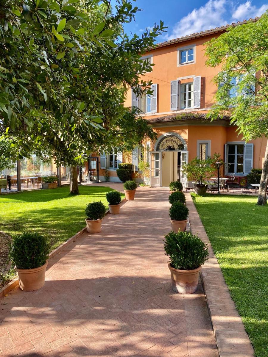 Hotel Vannucci - Housity