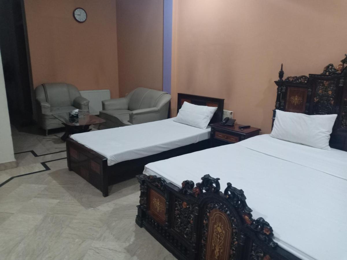 Home Away - Housity