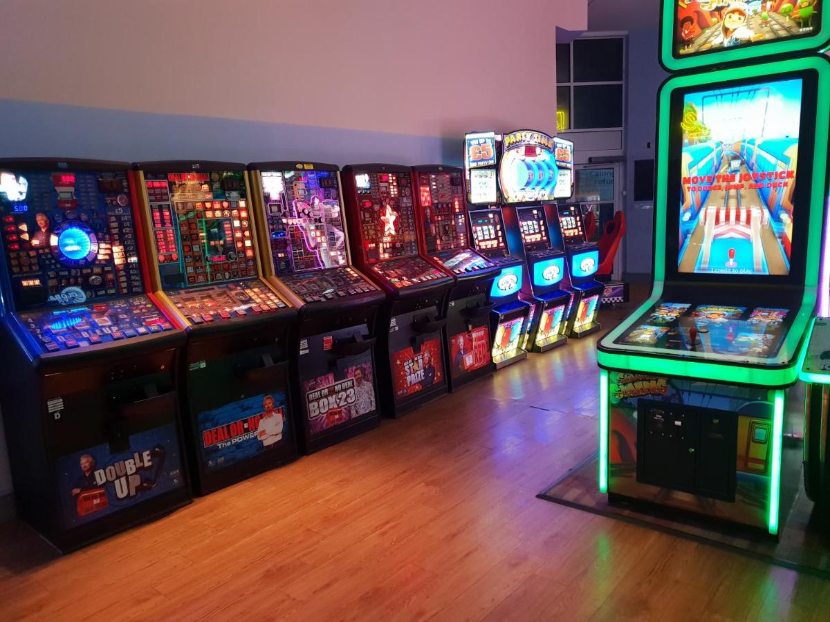 Park Home at Golden Sands Holiday Park N.Wales - Housity