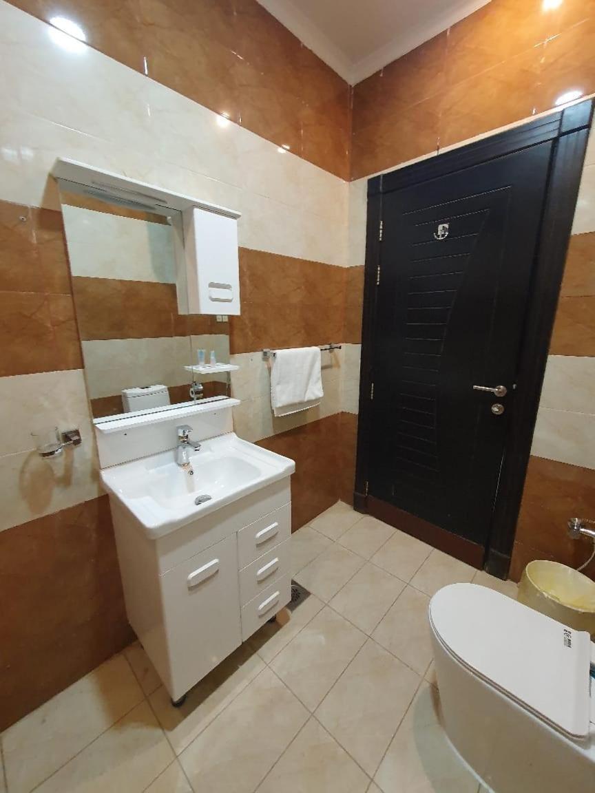 Suitetrails - Katara Hotel Apartment