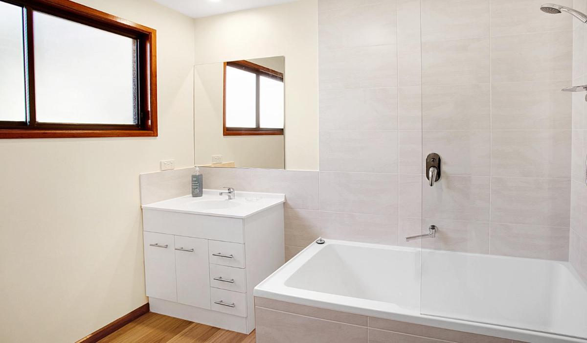 Bright River Cottage - Housity