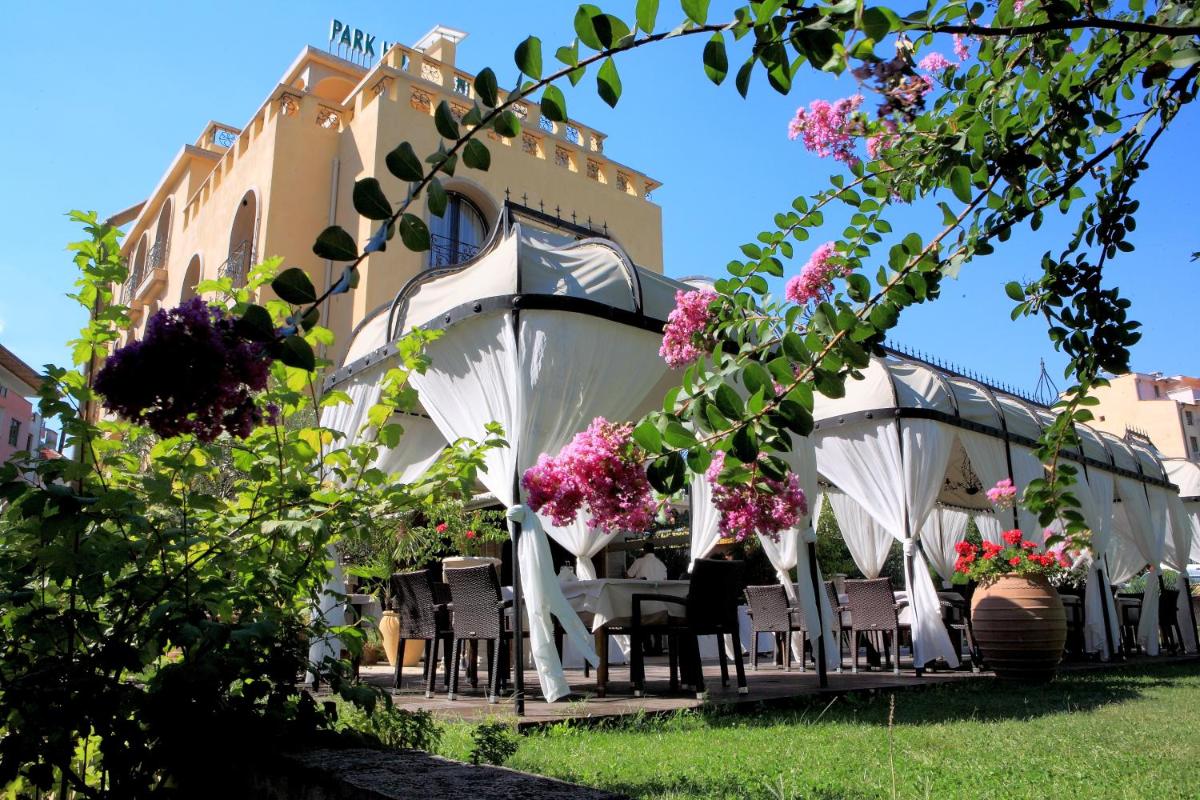 Park Hotel Sandanski - Housity