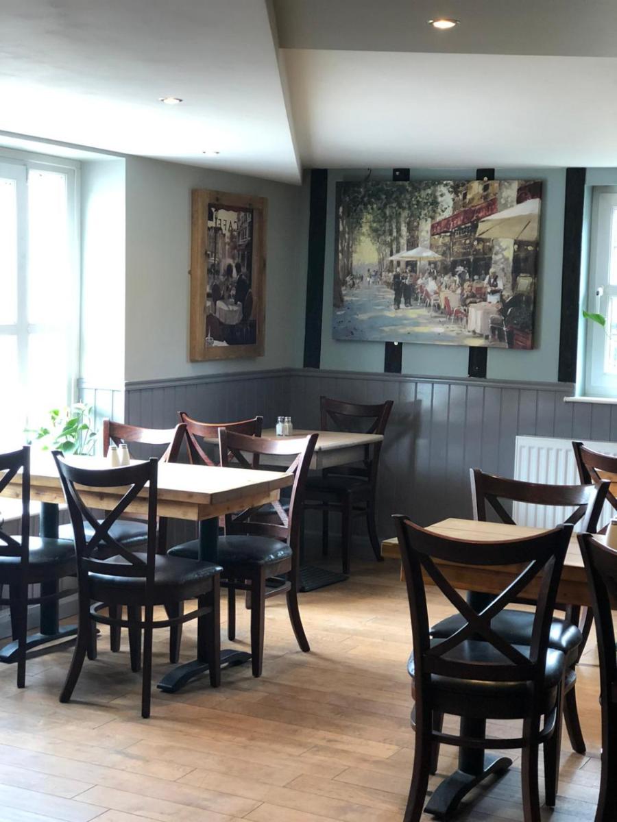 Al Forno Restaurant & Inn - Housity