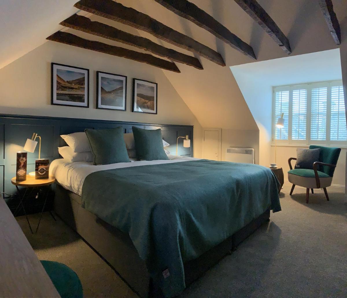 The Balerno Inn - Housity