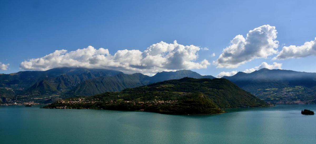 Italian Vacation Homes - La Petite Maison du Lac - Housity
