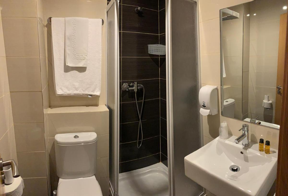 Hostal Expo - Housity
