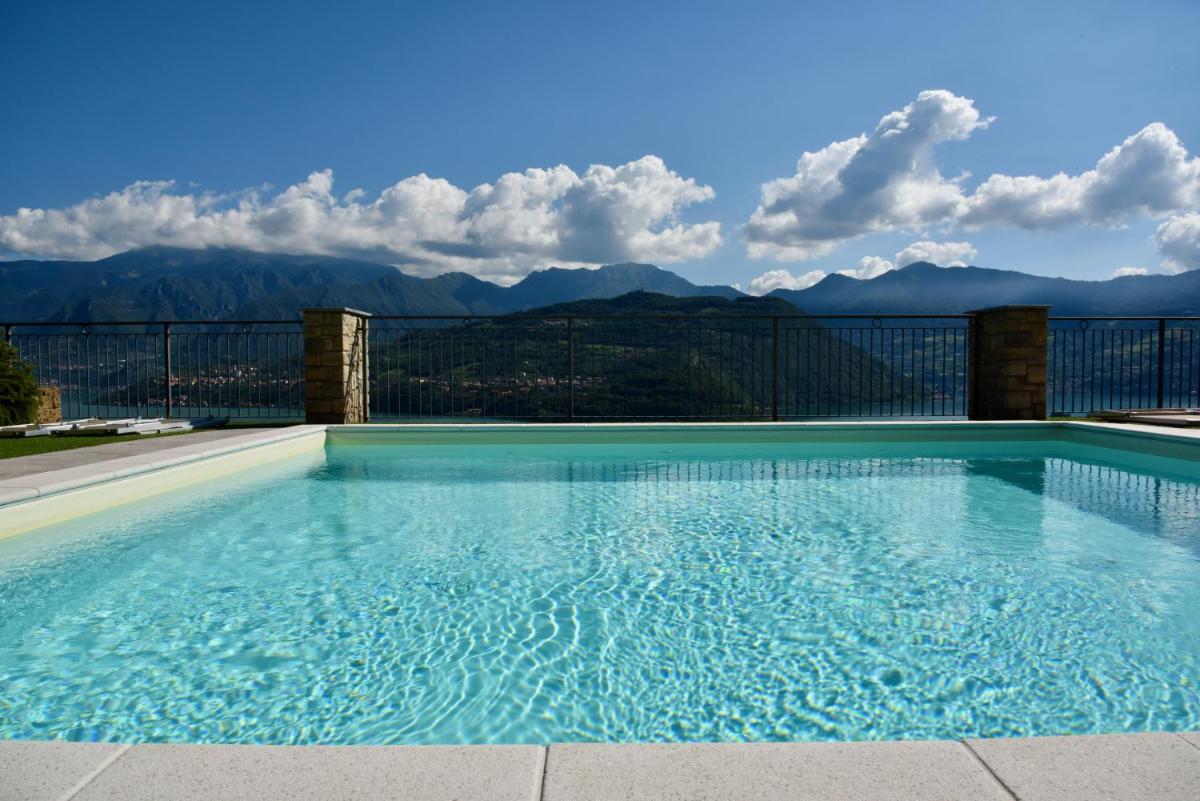 Italian Vacation Homes - La Petite Maison du Lac - Housity