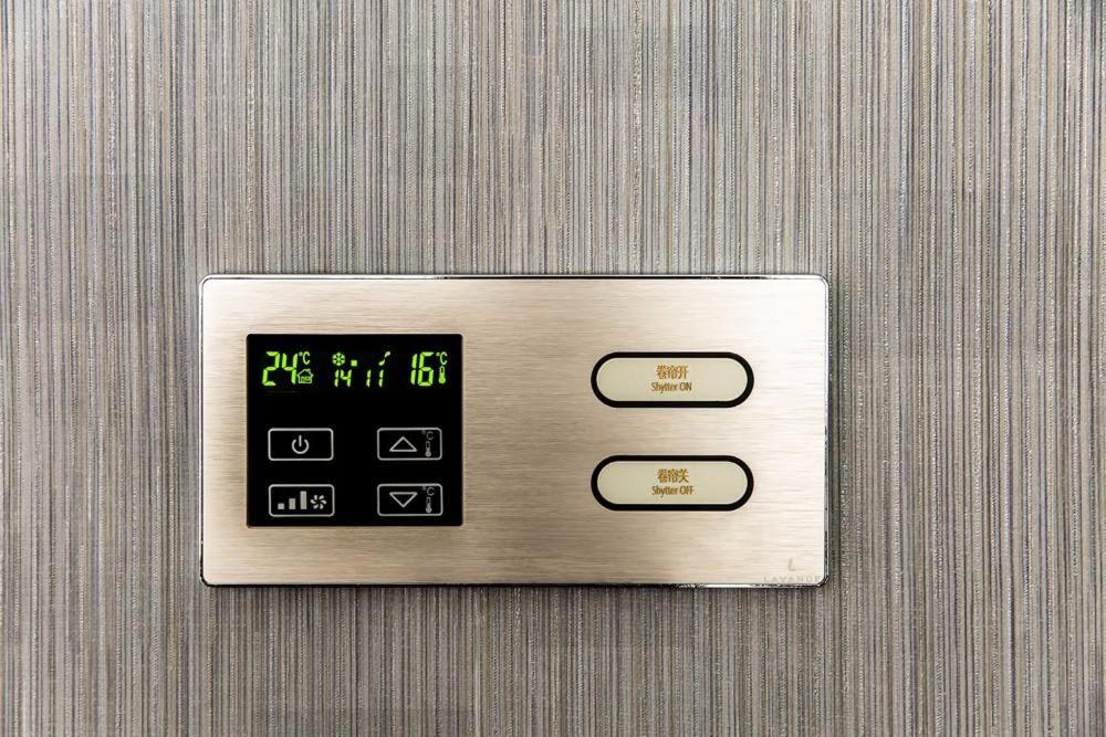 Lavande Hotel Shenzhen Baoan Haiya Binfencheng - Housity