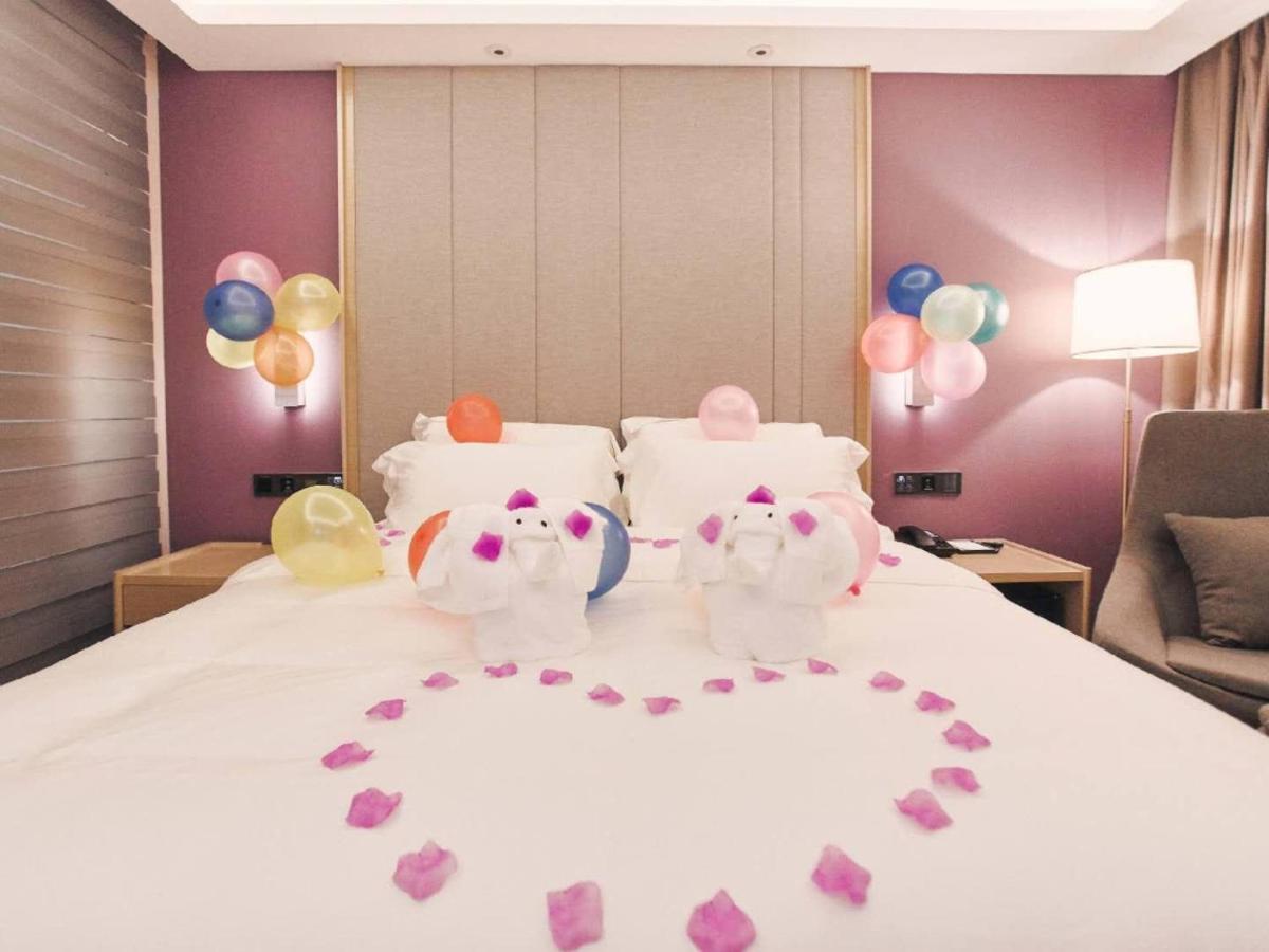 Lavande Hotel Ningbo Railway Station North Square - Housity
