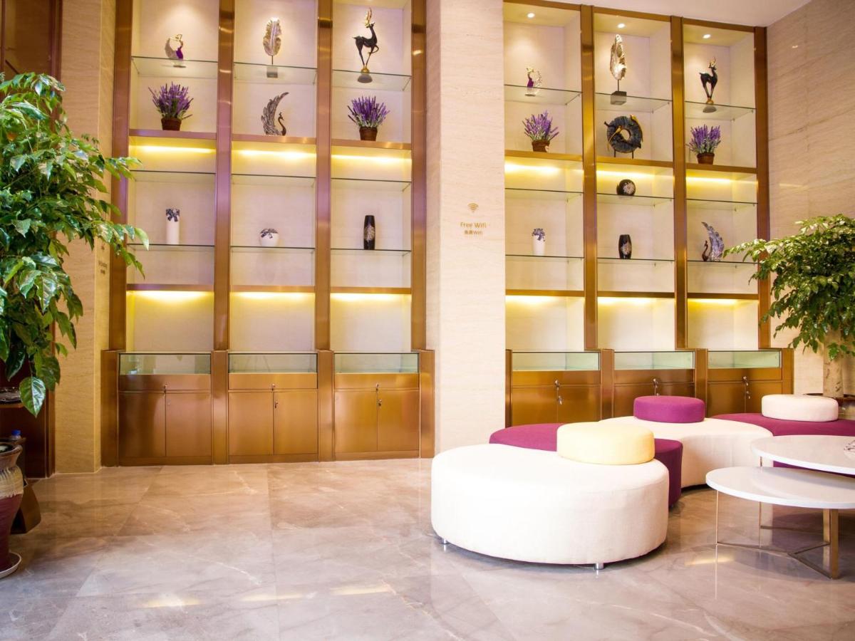 Lavande Hotel Shiyan Sanyan Branch - Housity