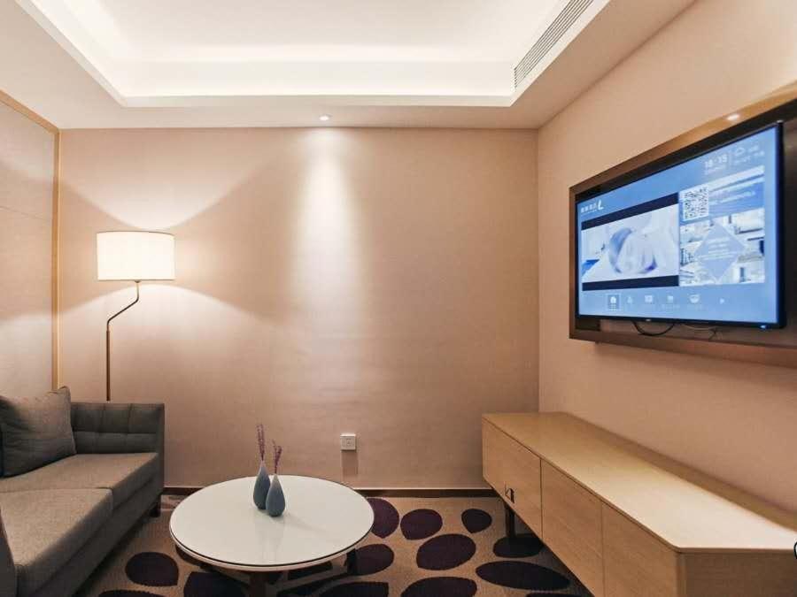 Lavande Hotel Ningbo Railway Station North Square - Housity