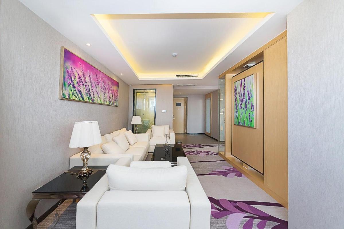 Lavande Hotels Weihai Weigao Square Branch - Housity