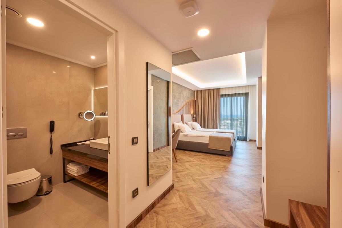 MAR?L RESORT HOTEL - Housity