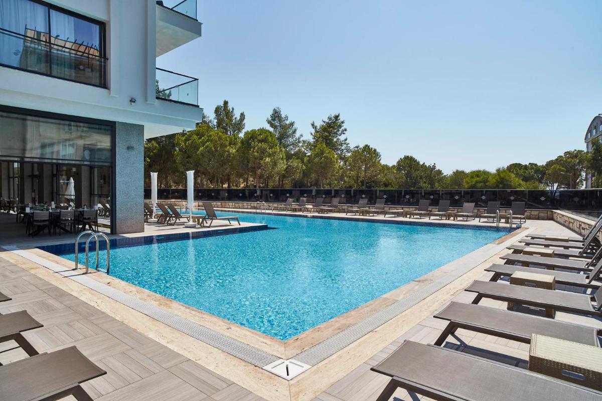 MAR?L RESORT HOTEL - Housity