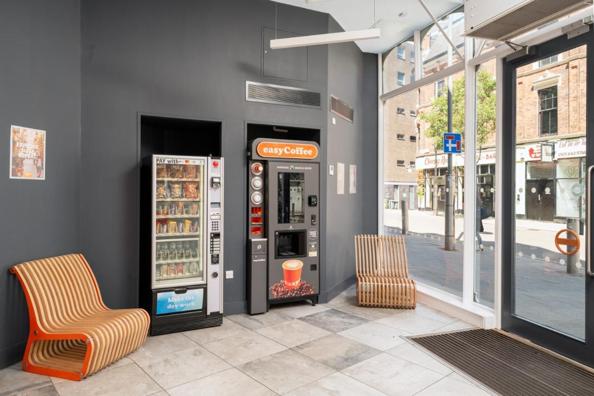 easyHotel Birmingham - Housity