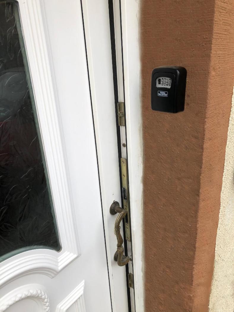 Creek Inn, Contactless Check-in - Housity