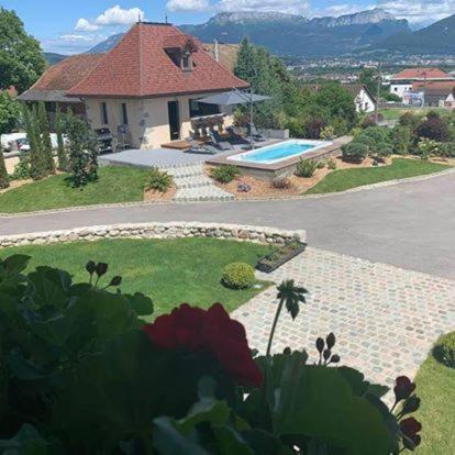 Le Paon Bleu Annecy Poisy - Housity