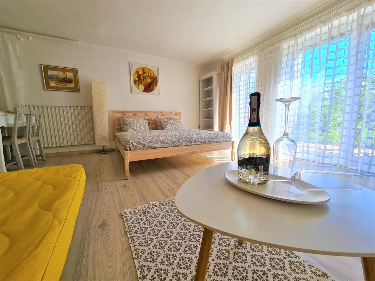 Apartmán Práče - Housity
